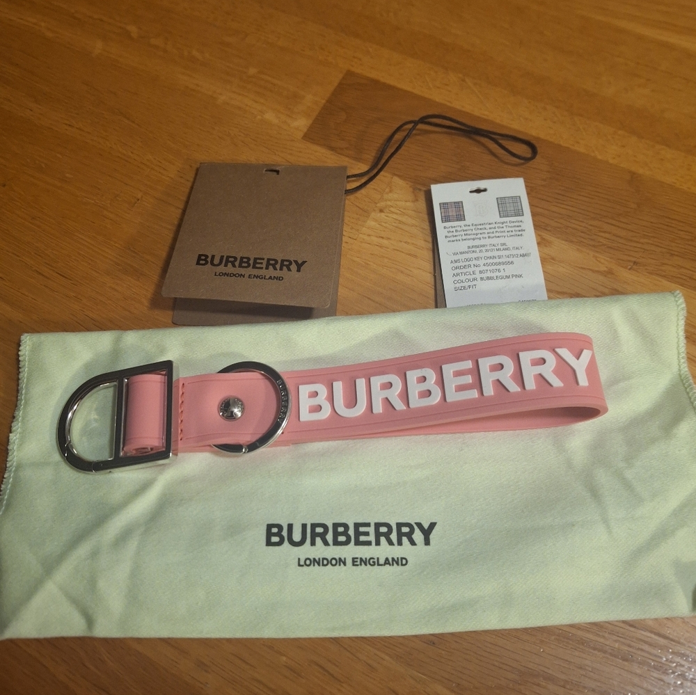 Burberry Logo Silicone Keyring and Charm
